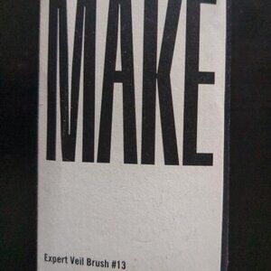 new Make expert veil brush #13 NIB